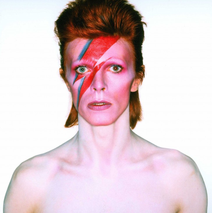 Photographie-pour-la-couverture-de-Aladdin-Sane-1973-c-Brian-Duffy-Duffy-Archive-and-The-David-Bowie-Archive3-728x730